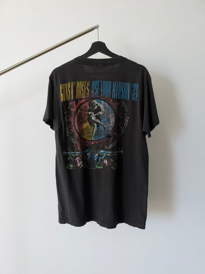 1991 Vintage Guns N' Roses "Use Your Illusion Tour" Shirt