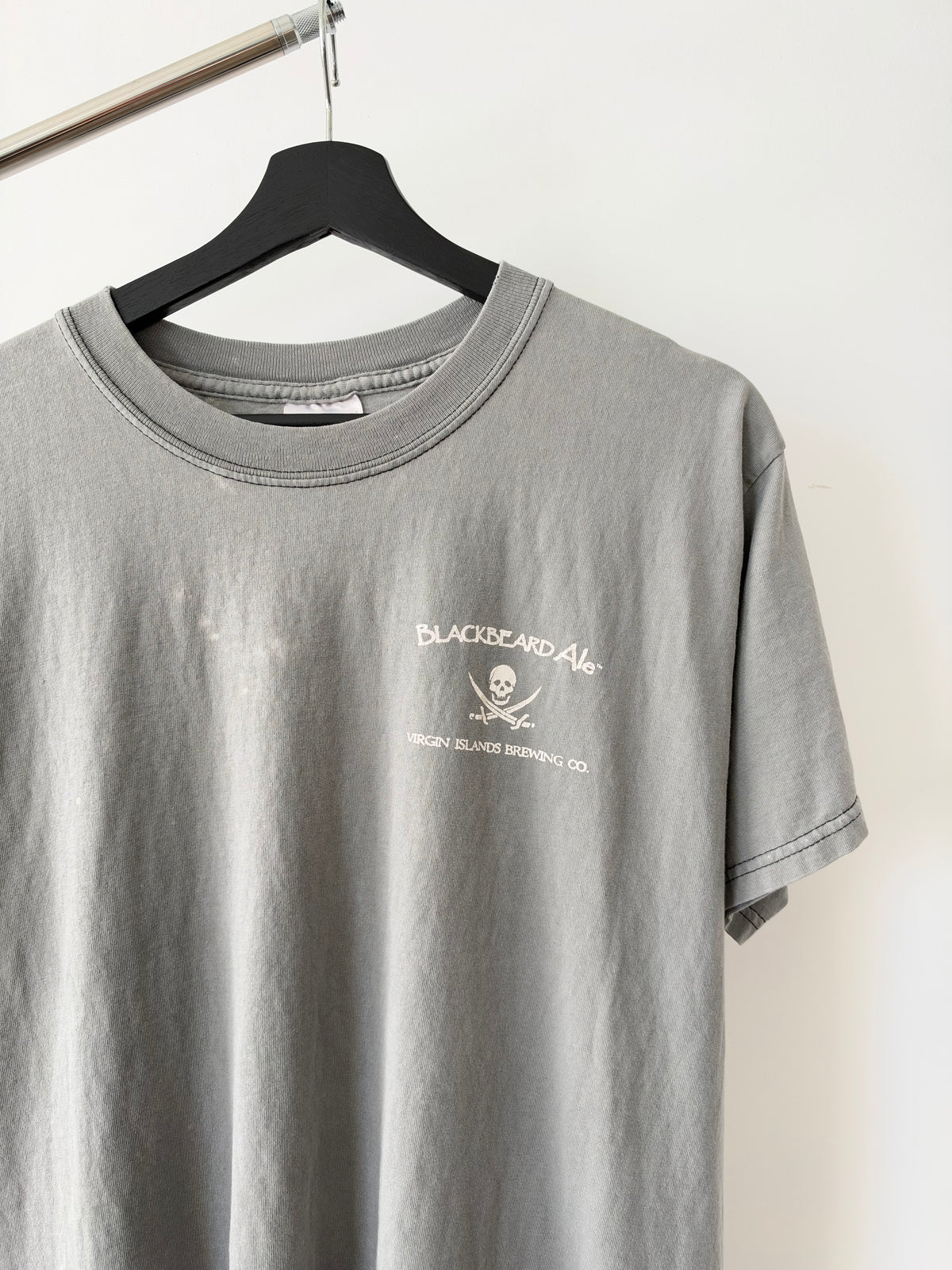 2000s Vintage Blackbeard Ale Beer Shirt
