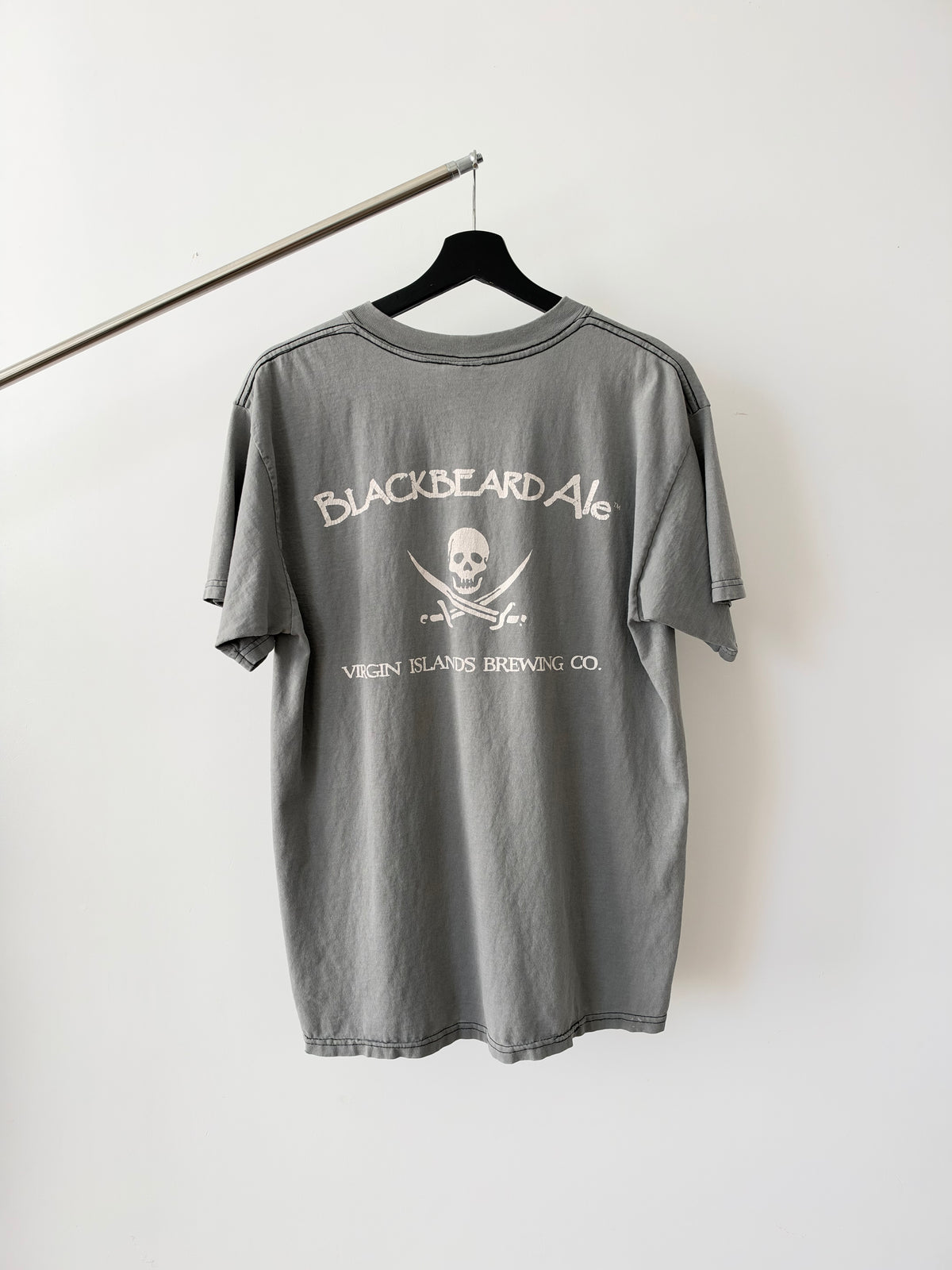 2000s Vintage Blackbeard Ale Beer Shirt