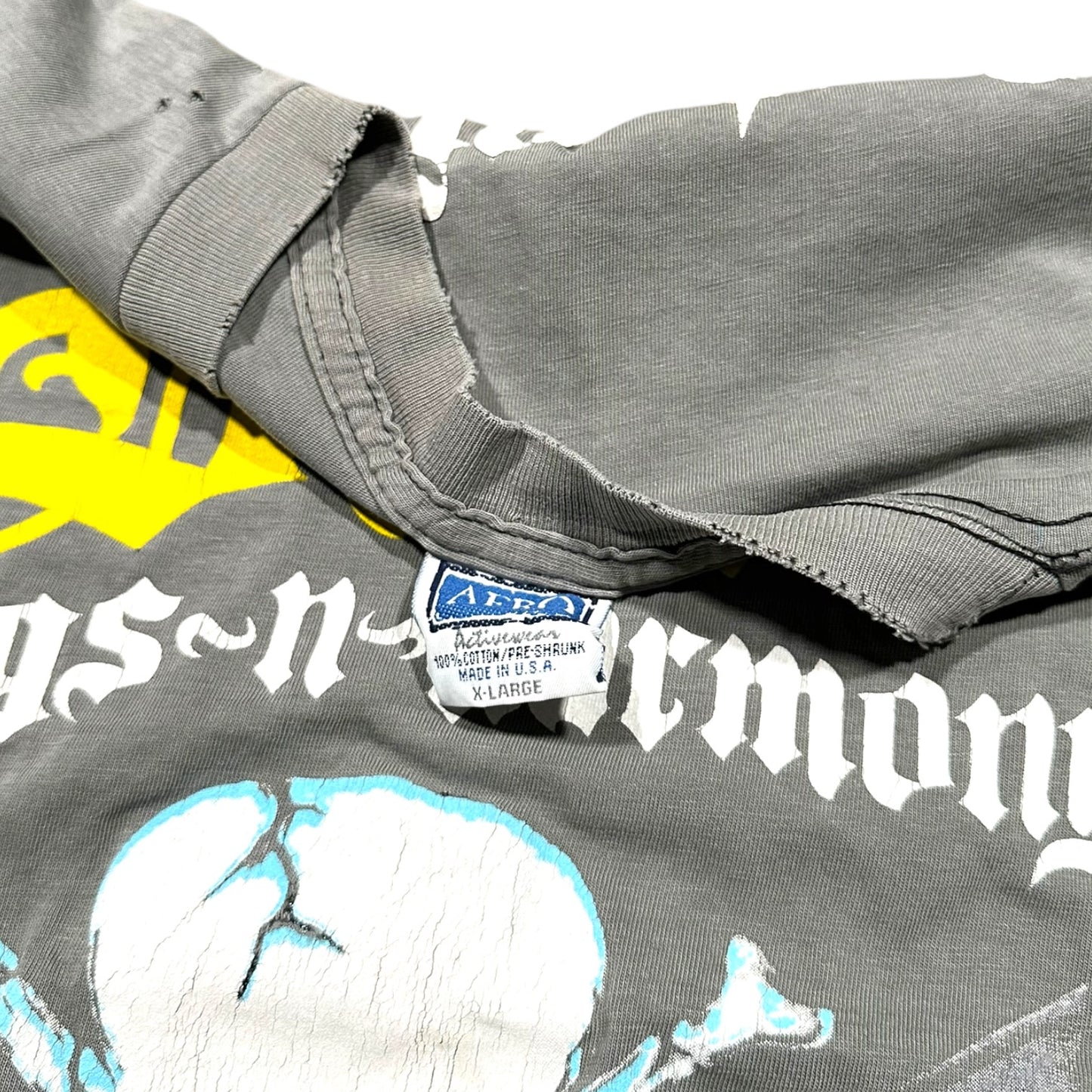1990s Vintage Bone Thugs N Harmony "Art Of War" Shirt