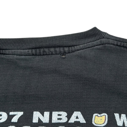 1997 Vintage NBA Chicago Bulls Shirt